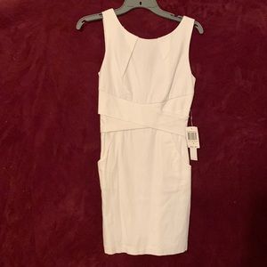 Sleeveless dress